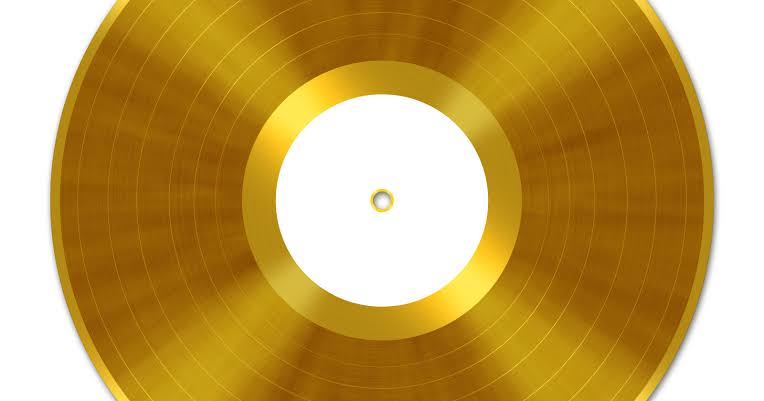 Embedded in the Voyager Golden Record’s Sounds of Earth montage are the brainwaves of Ann Druyan, recorded soon after she fell in love with Carl Sagan — a private meditation on human experience now drifting through interstellar space, waiting for a liste