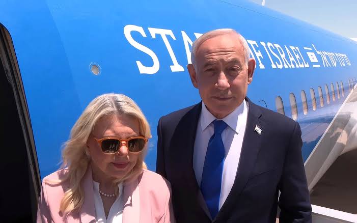 Netanyahu, amid reported Iranian security threat, takes off secretively for Trump meeting