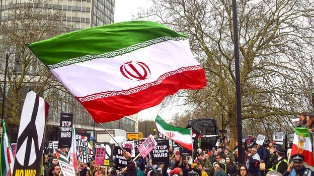Trump brokers Hamas disarmament deal as Saudi Arabia plans Houthi offensive
