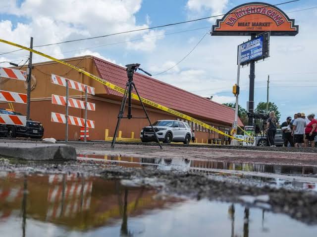 Migrants who saw man killed by ICE in Houston say he did not ram officers