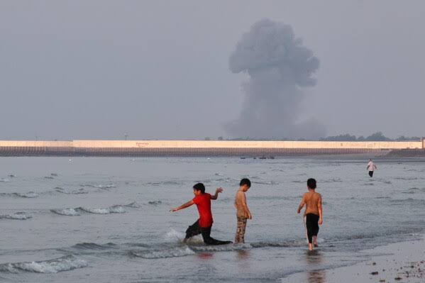 US expands its airstrike campaign against Iran by hitting more bridges