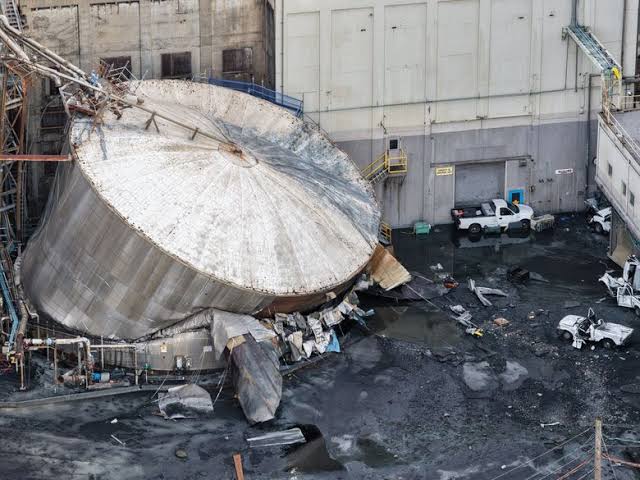 Columbia River tainted by Longview implosion; missing workers feared dead