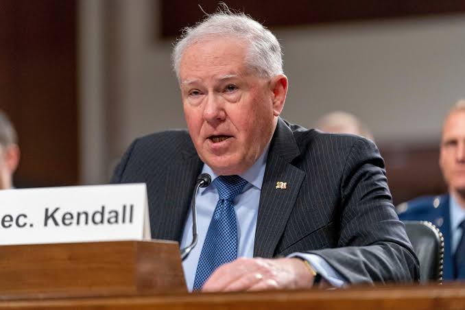 Pentagon strips security clearance from former Air Force secretary