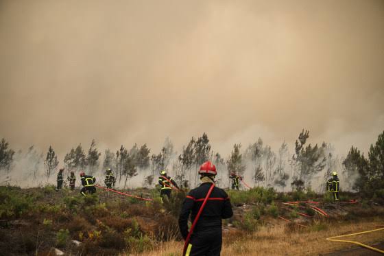 Wildfires in France and Spain force more than 250,000 people to flee homes