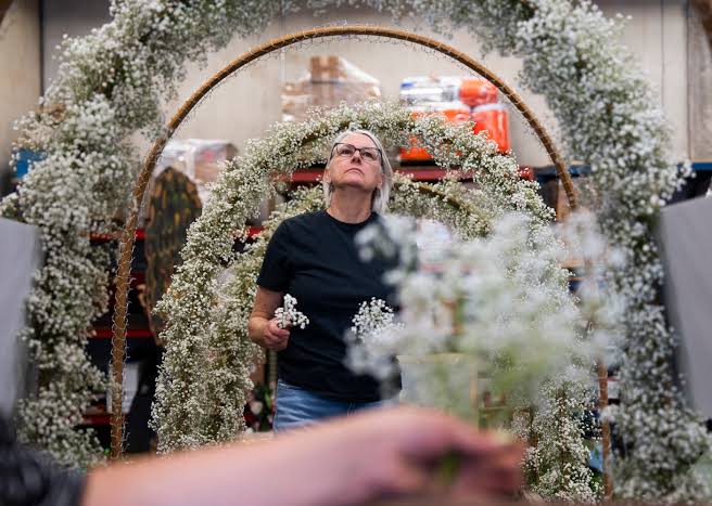Combined Rose Festival parade brings mixed feelings