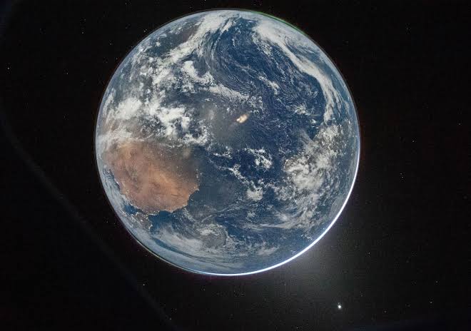 As Artemis II zooms to the Moon, everything seems to be going swimmingly