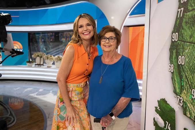 Savannah Guthrie tearfully pleads for help after revelation that earlier ransom note said mother was dead