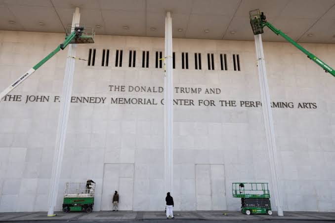 News Wrap: Judge orders Kennedy Center to remove Trump's name from building