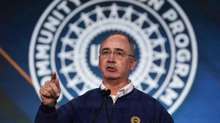 Federal monitor says UAW head Shawn Fain abused authority; Fain denies findings