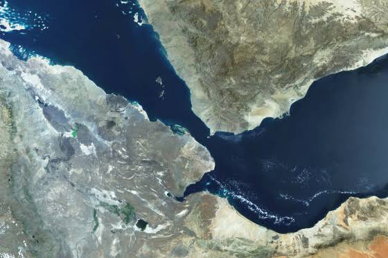Oil tankers attacked as Iran threatens to turn second trade route into a ‘Gate of Tears’