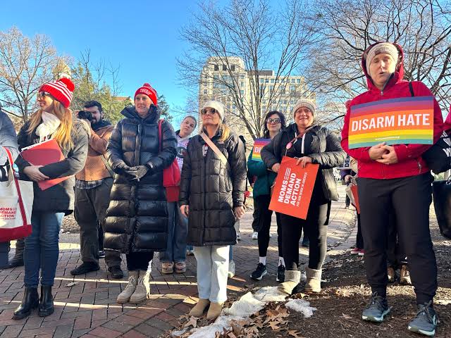 Spanberger amends, signs sweeping gun legislation reshaping Virginia’s firearm laws