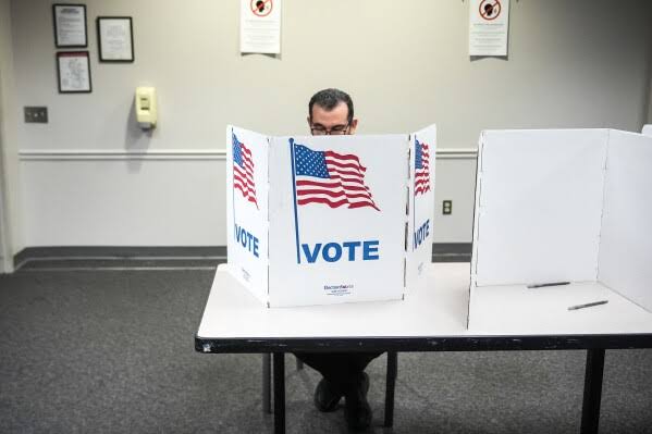 Virginia Supreme Court strikes down Democrats' redrawn US House maps, giving Republicans a win