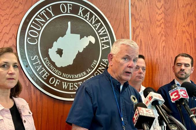 Chemical leak at a W.Va. plant kills 2 people, sends 30 more to hospitals, officials say