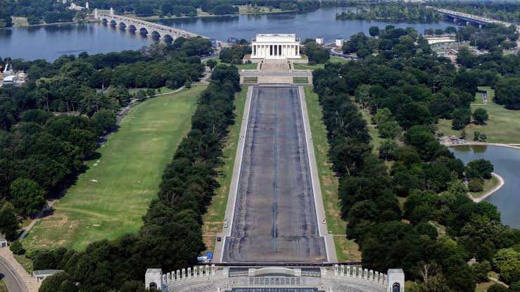Drained Reflecting Pool shows liner more gray than blue