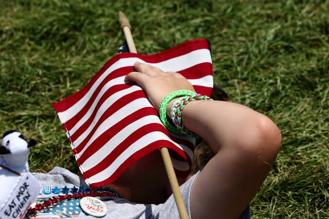 25 dead in ongoing heat wave as storms bring flood, wind threats to East Coast
