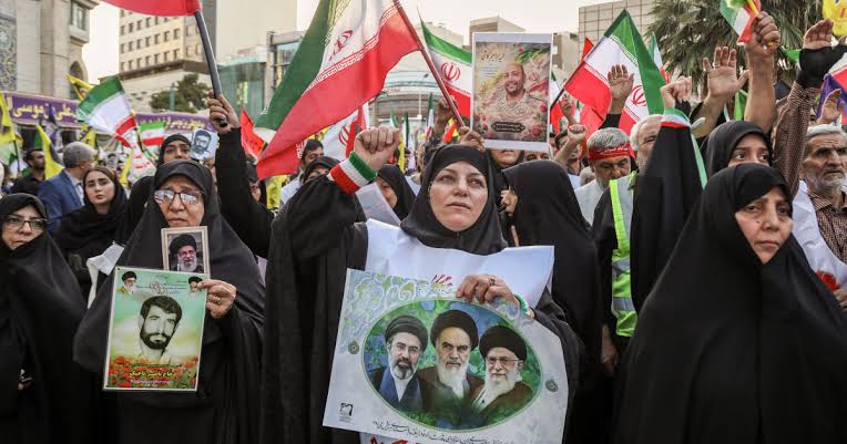 United States and Iran reach agreement to end war and reopen the Strait of Hormuz