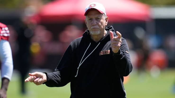 Foerster oversees 49ers practice with on-mend Shanahan nearby