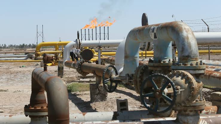 Iraq and Syria sign agreement to restore oil pipeline that would provide alternative to Strait of Hormuz