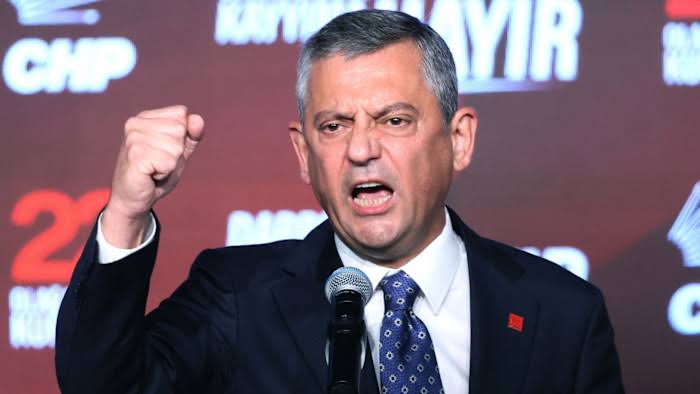 Turkey court removes leader of opposition as Erdoğan tightens grip