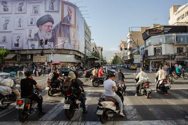 Iran War Live Updates: Trump Says Peace Deal Is Near