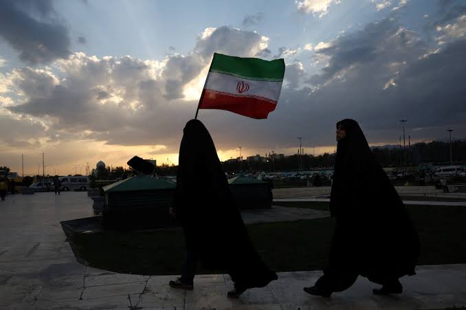 Exclusive: Iran deal includes $300 billion fund, more than half of which already committed, source says