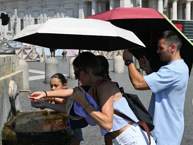 European heatwave causes 1,000 excess deaths in France