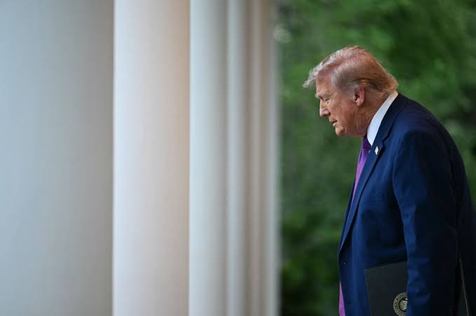Iran war powers rebuke shows how Trump is increasingly boxed in