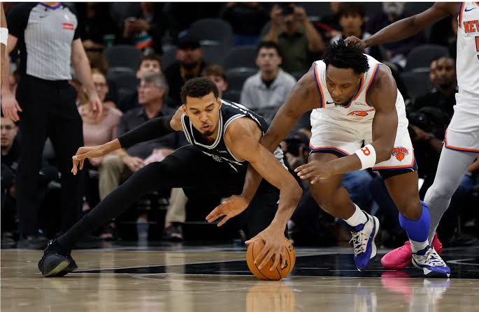 Rematch of 1999: Spurs, Knicks meet again in NBA Finals
