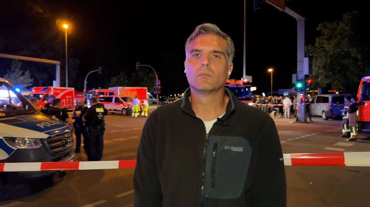 At least one dead and several injured after vehicle drives into crowd at Berlin Pride