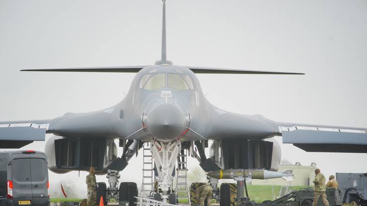 U.S. deploys B-1 bomber as attacks on Iran intensify
