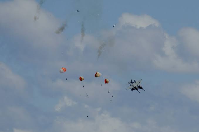 What to know about a midair collision between 2 Navy jets at an Idaho air show