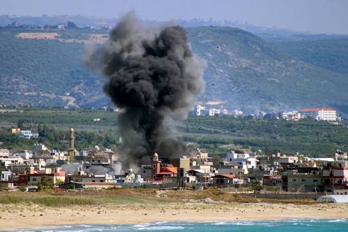 Israel to Intensify Lebanon Strikes Amid US-Iran Deal Talks
