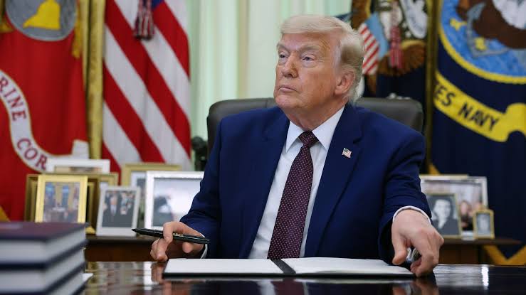 Trump claims Iran deal reached, Tehran says no "final decision"