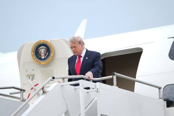 U.S. Strikes Iran Again, as Trump Encounters a More Determined Adversary in Widened War