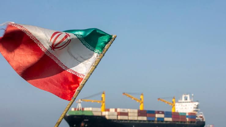 U.S., Iran reach deal to extend ceasefire, open strait