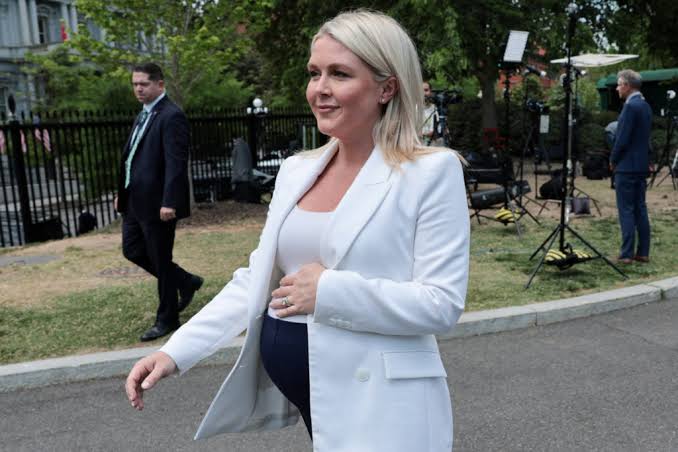 White House press secretary welcomes baby girl