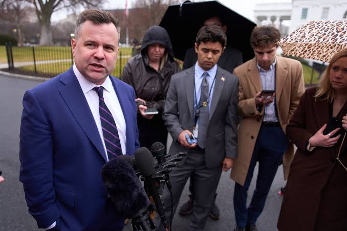 Democrats demand security checks for Trump intelligence pick Bill Pulte