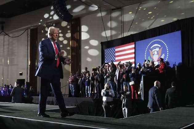 Trump wants a Tax Day victory lap in Las Vegas. The city’s economy isn’t cooperating.