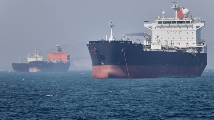 Oil traders warn market is close to running on empty as Hormuz shuts again