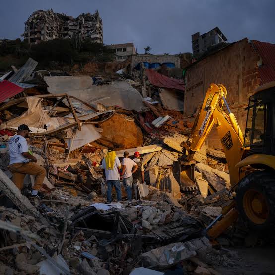 Venezuela Is Desperately Searching for 50,000 Missing After Earthquakes
