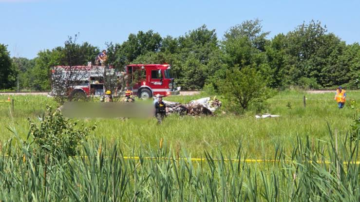 11 skydivers, one pilot dead after plane crashes south of Kansas City metro