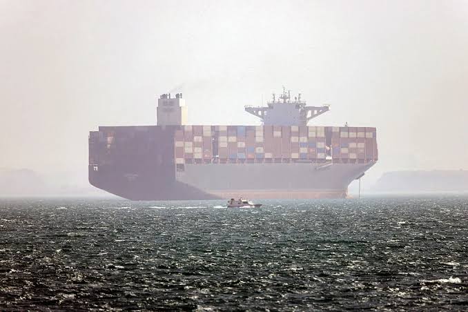 US, Iran Far From Hormuz Deal as Trump Says Clock Ticking