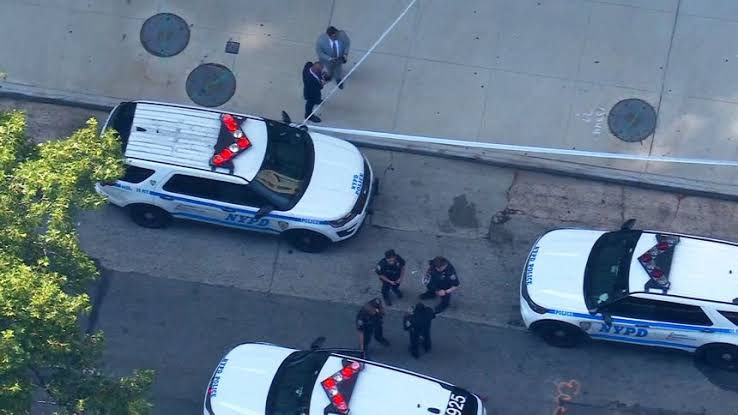 NYPD evaluating possible hate crime after 2 men were stabbed in unprovoked attack, officials say