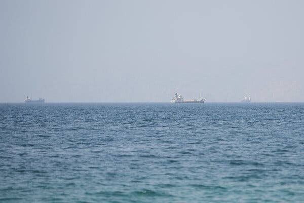 Iran Issues List of Demands, Dampening Hopes of Reopening Strait of Hormuz