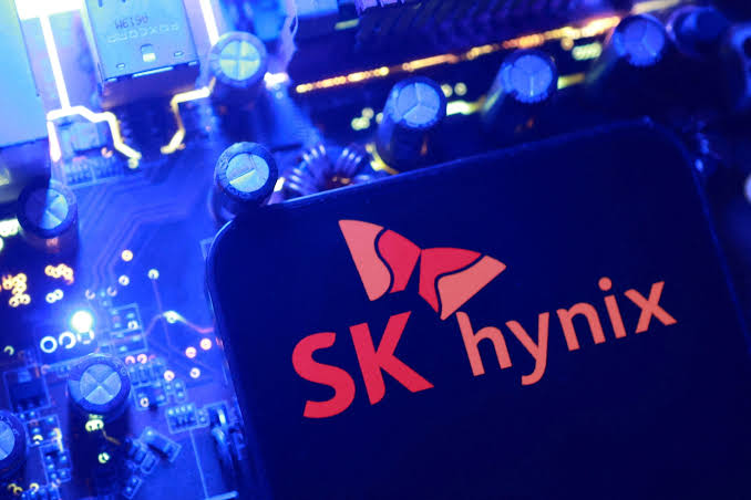 SK Hynix sinks after Nasdaq debut amid profit-taking, easing earnings optimism