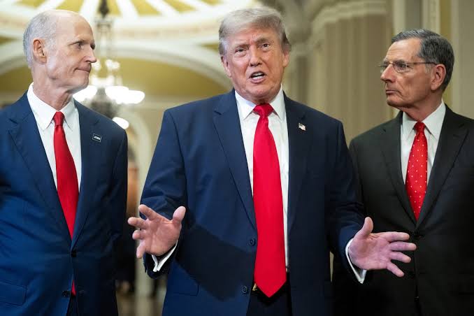 With time running out, Trump digs in on changing midterm election rules