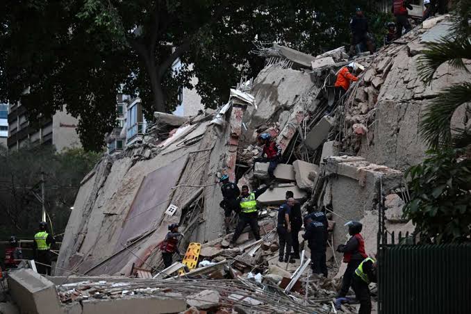 2 major earthquakes strike northern Venezuela, near Caracas