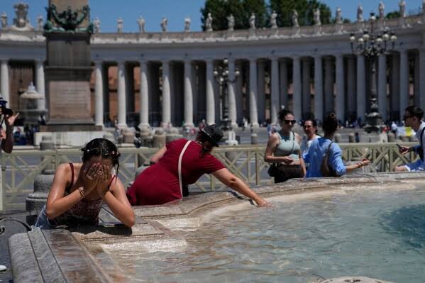 France records around 1,000 additional deaths as extreme heat breaks European records
