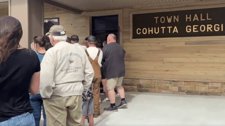 Cohutta Town Council reinstates police department after being dissolved by town mayor