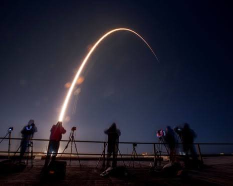 SpaceX rocket about to crash into the moon in unintentional collision